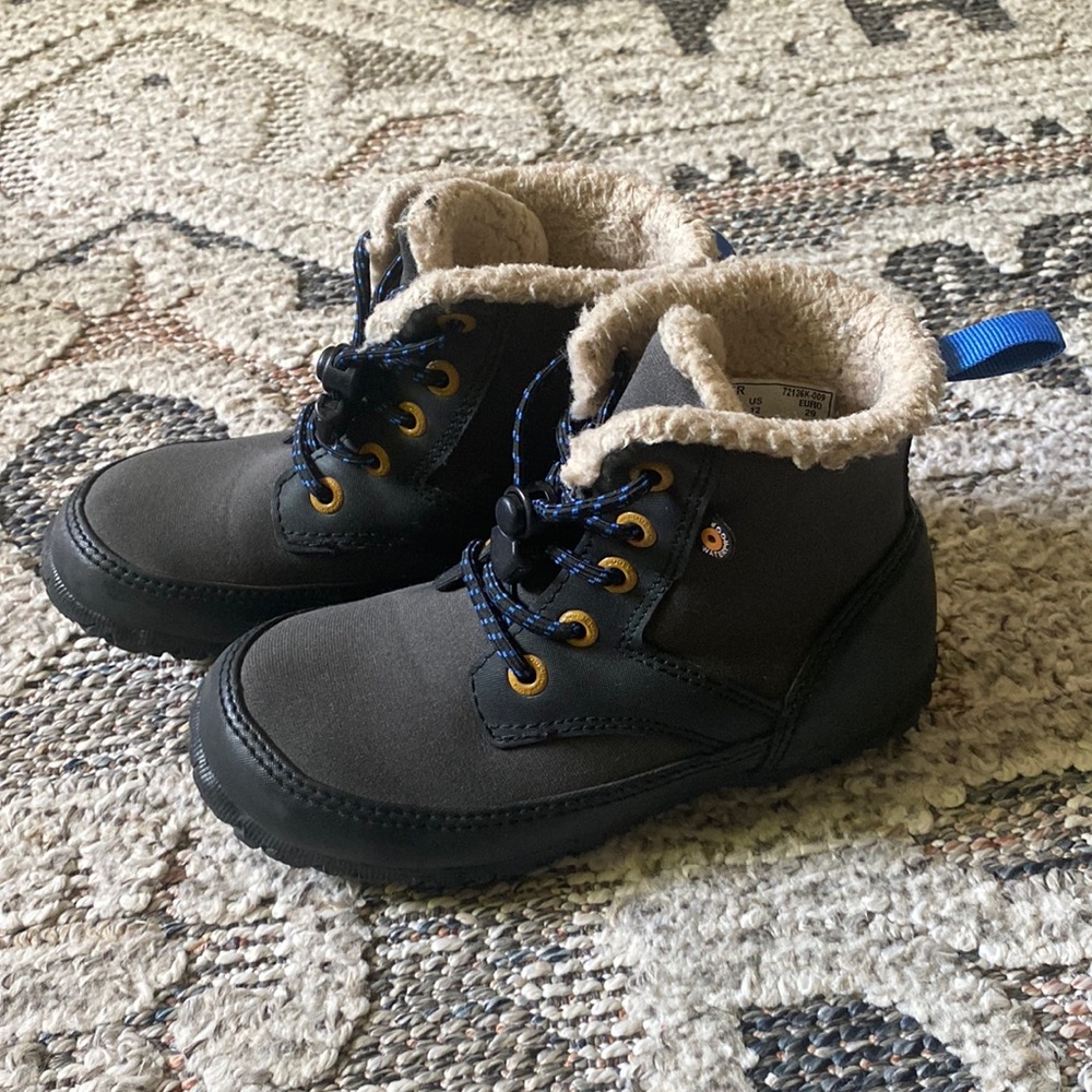 Bogs boys boots